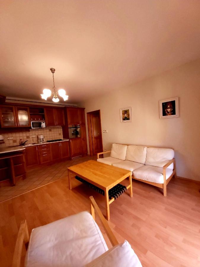 Katakunyho Apartment Keszthely Luaran gambar