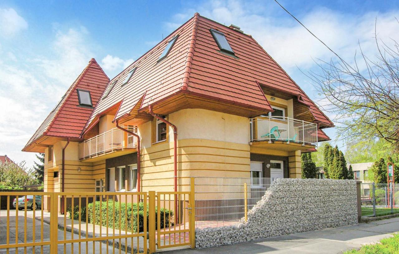 Katakunyho Apartment Keszthely Luaran gambar