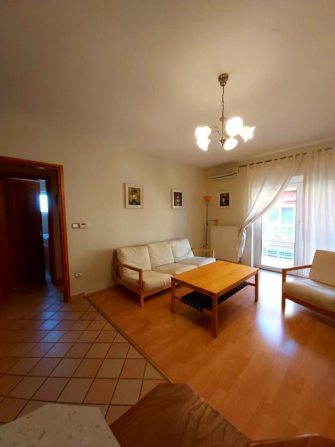 Katakunyho Apartment Keszthely Luaran gambar