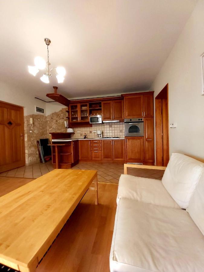 Katakunyho Apartment Keszthely Luaran gambar