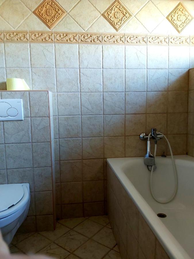 Katakunyho Apartment Keszthely Luaran gambar