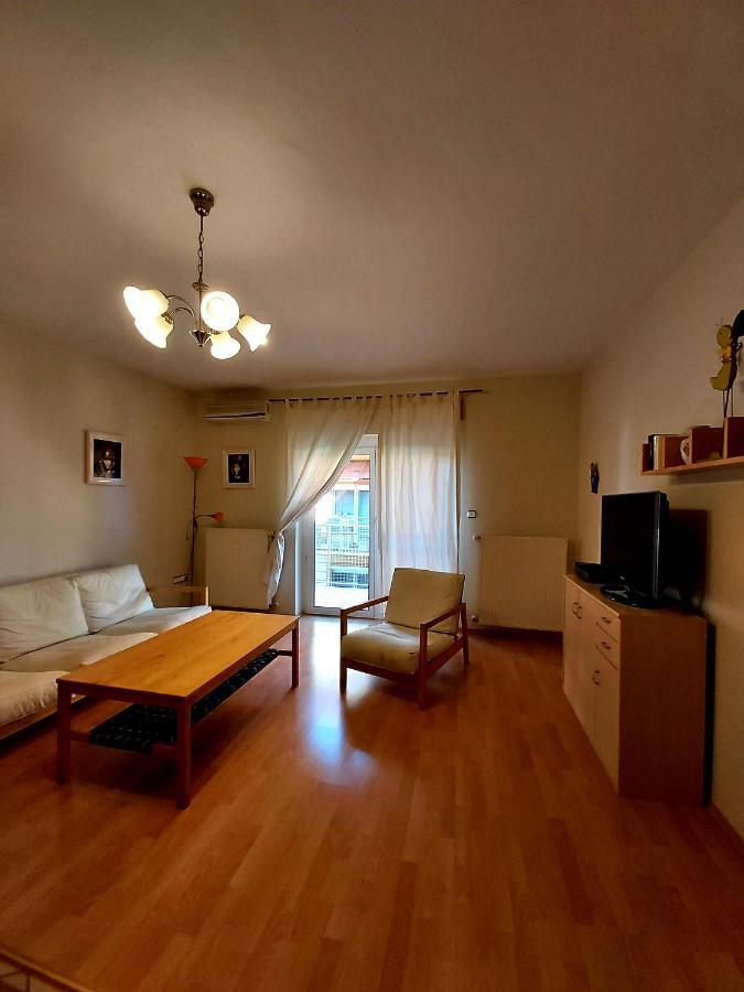 Katakunyho Apartment Keszthely Luaran gambar
